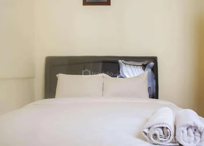 Luxury 2Br At Meikarta Apartment By Travelio